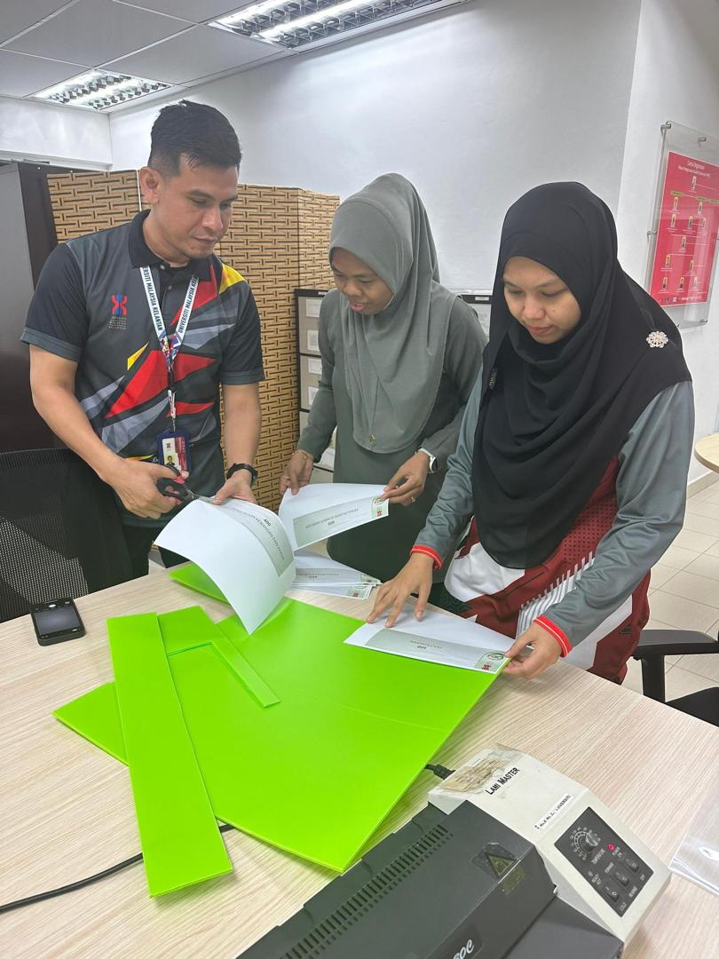 Jom Gotong - royong Perdana - Pusat Pengurusan Kualiti Universiti (PPQ)